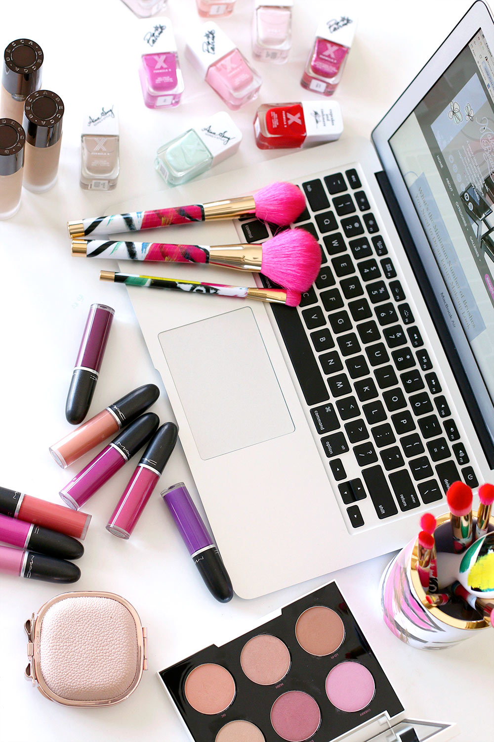 Creating a Cohesive Bridal Party Look 18